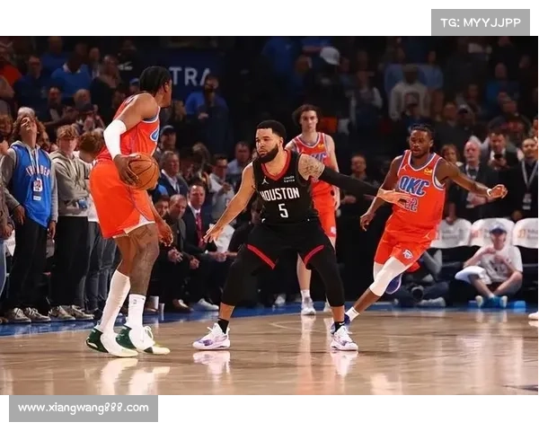 雷霆火箭最新焦点赛事雷霆强势压制火箭顽强抵抗精彩瞬间及赛后分析